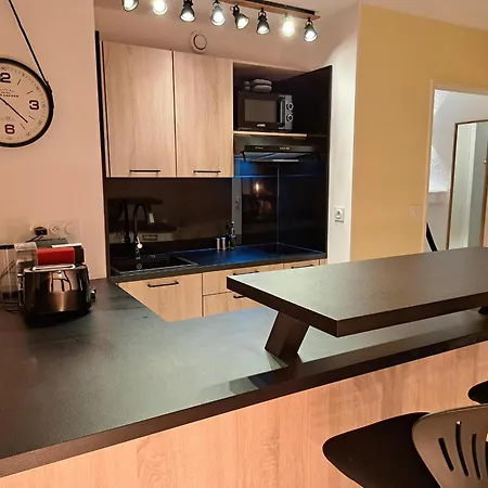 T2 4 Personnes Entièrement Rénové Front De Avec Parking Privatif, Climatisation, Et Machine à Laver Séchante Appartement Narbonne-Plage