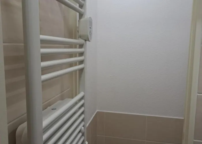 T2 4 Personnes Entierement Renove Front De A 50 M De La Avec Parking Privatif, Climatisation, Et Machine A Laver Sechante Apartman Narbonne-Plage
